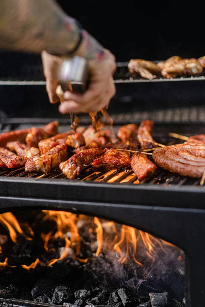 Hoe steek je een bbq aan - barbecuetopper.nl